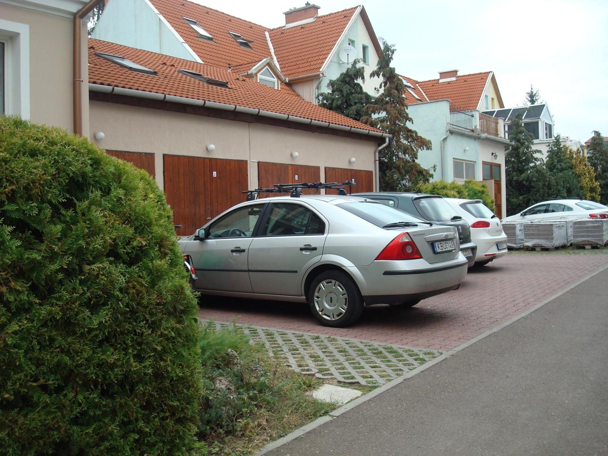 Vincze Vendeghaz Apartment Eger Luaran gambar