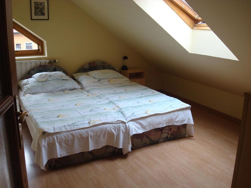 Vincze Vendeghaz Apartment Eger Bilik gambar
