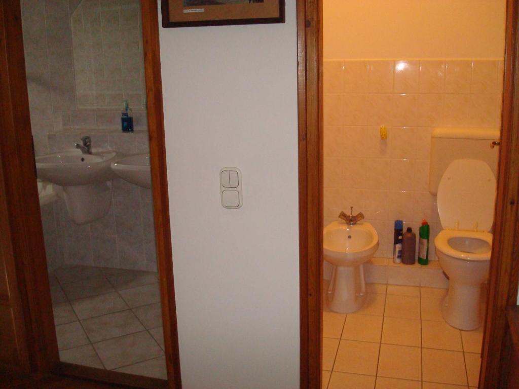 Vincze Vendeghaz Apartment Eger Bilik gambar