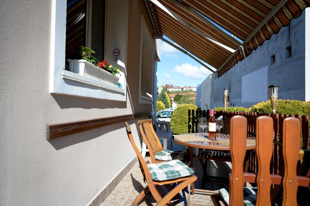 Vincze Vendeghaz Apartment Eger Luaran gambar