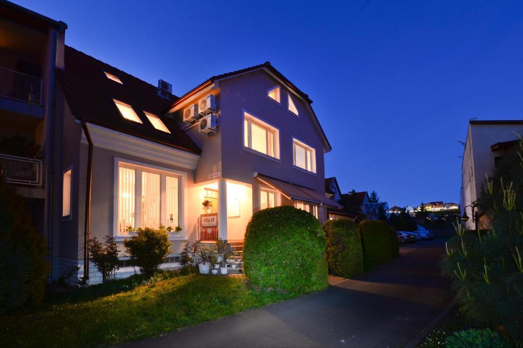 Vincze Vendeghaz Apartment Eger Luaran gambar